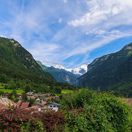 Charming Alpine Retreat By Apartments Capricorn Gsteigwiler Luaran gambar