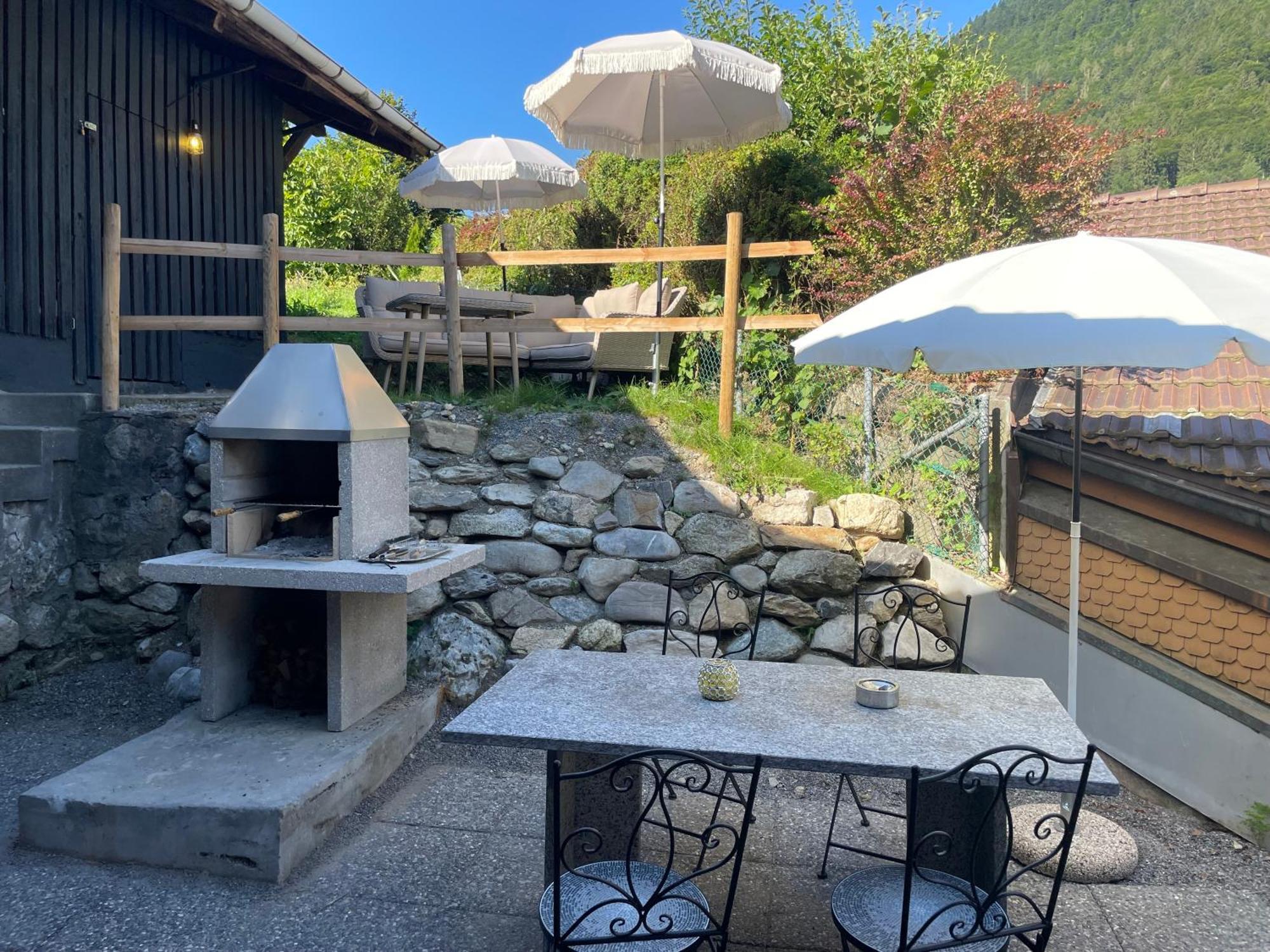 Charming Alpine Retreat By Apartments Capricorn Gsteigwiler Luaran gambar